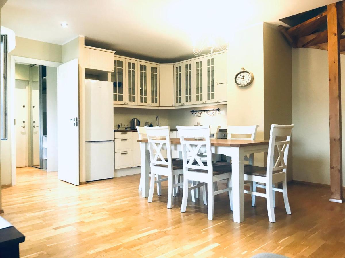 Cozy City Penthouse Apartment, Free Parking タリン エクステリア 写真